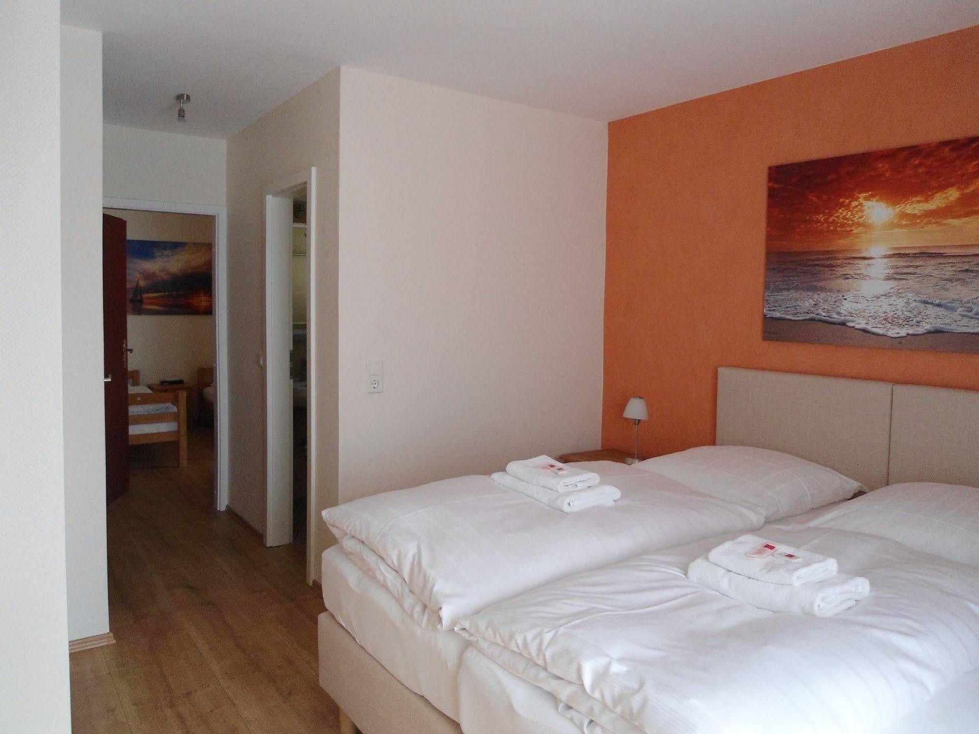 Seehotel Loenoe Dahme  Bagian luar foto